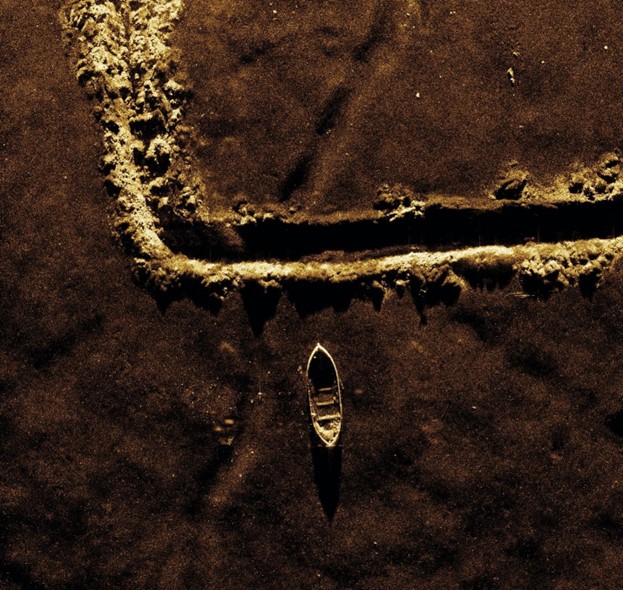Figure 4: Image of 7-meter Dory and Anchor Scar taken from HII REMUS with MINSAS 60