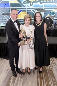 Deedie Rose, Hon. AIA, honored with the AIA Dallas George Foster Harrell Award