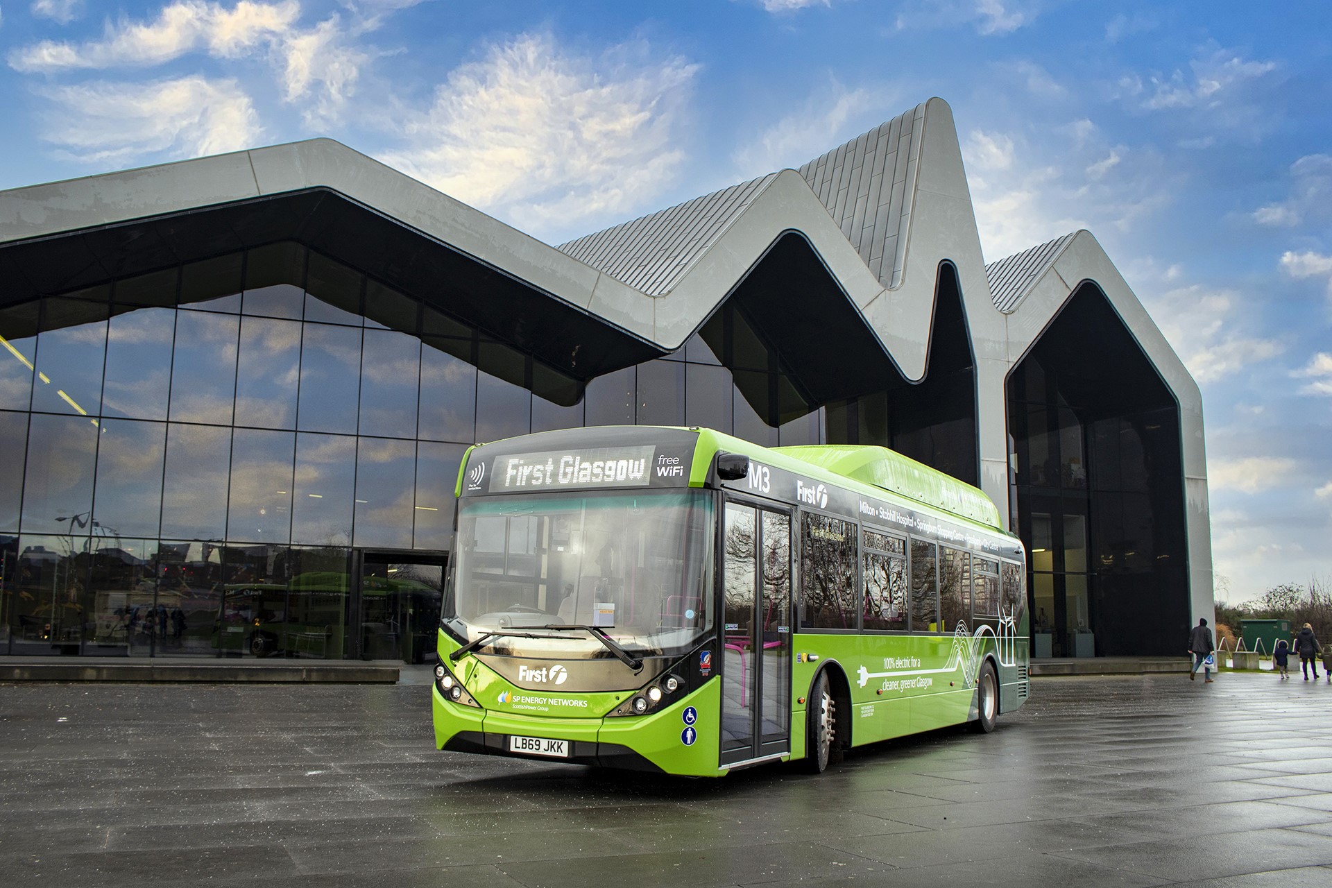 BYD ADL Enviro200EV at First Glasgow (resized)