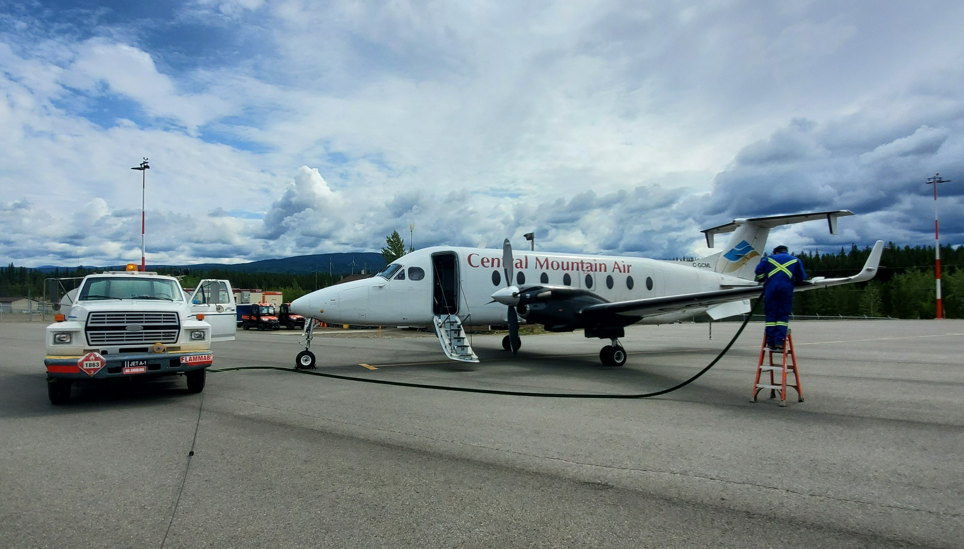 TNDC CYDL Airport Services Fuelling 