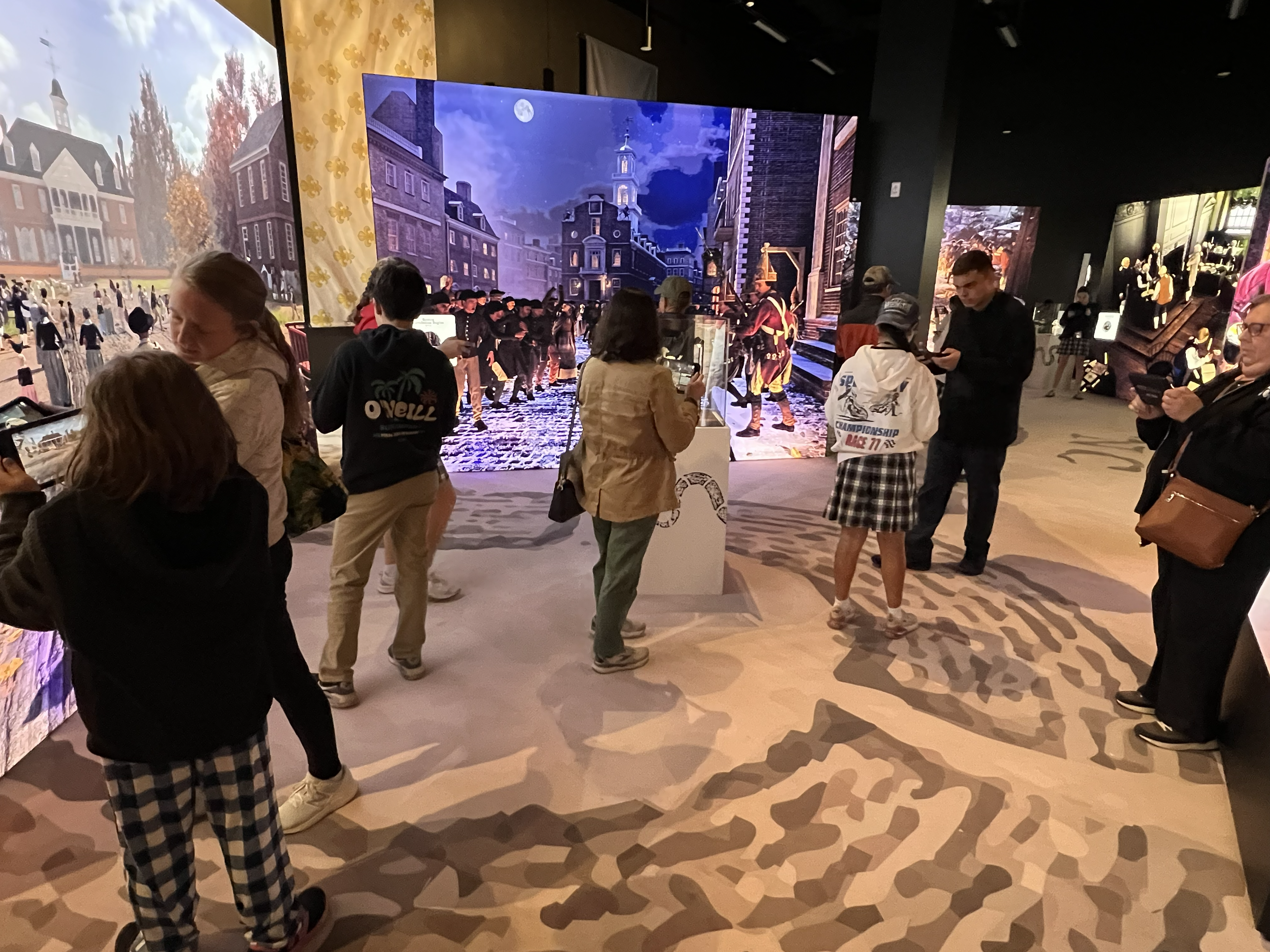 Augmented Reality Gallery Visitors