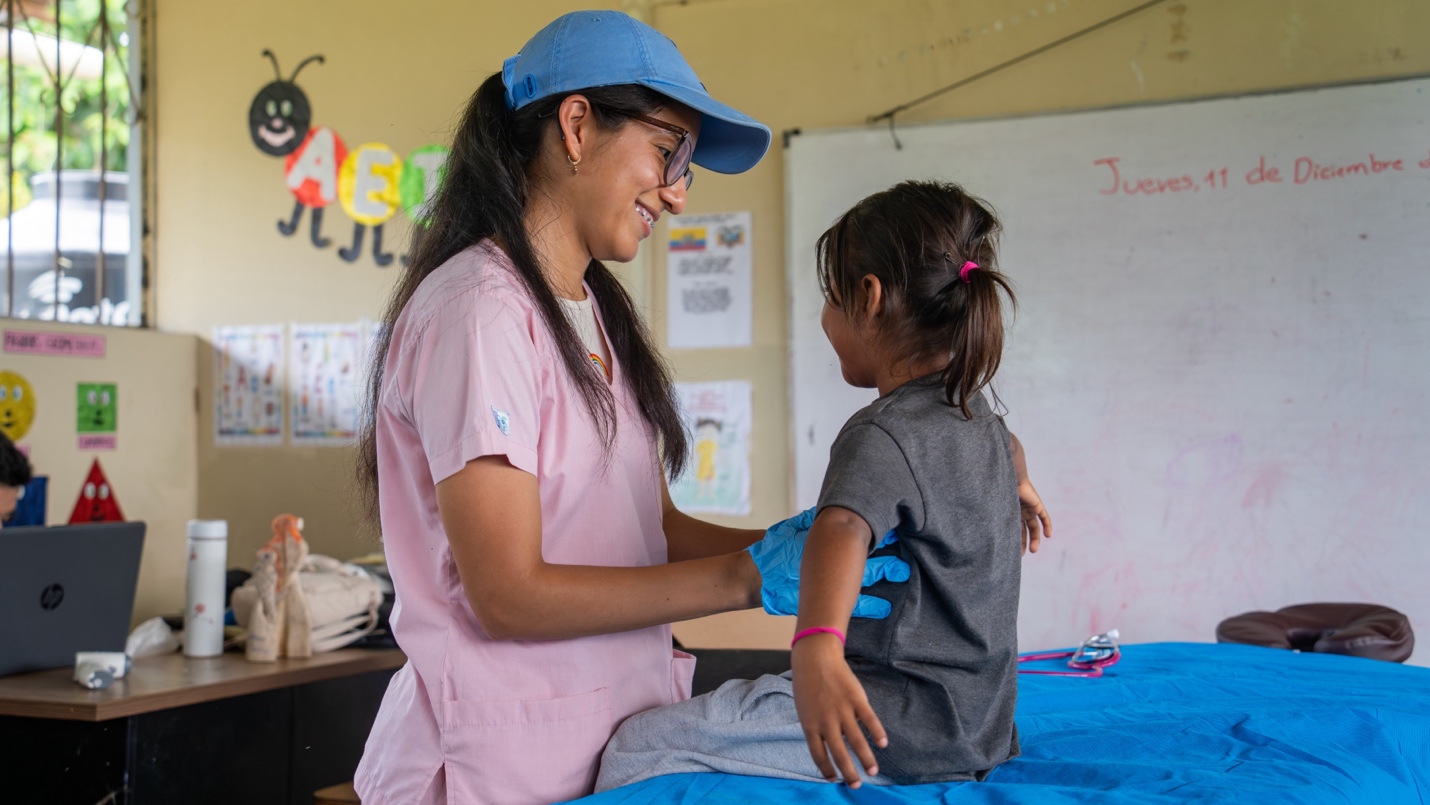 La Selva Eco-Lodge & Retreat by GET Delivers Medical Support and Essential Supplies to Children in Ecuador’s Amazon Community of El Pilche