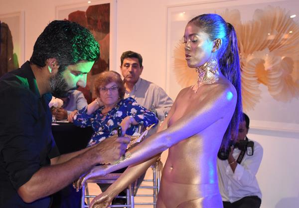 Bodypainting with Gold at AU4ARTS Launch Event