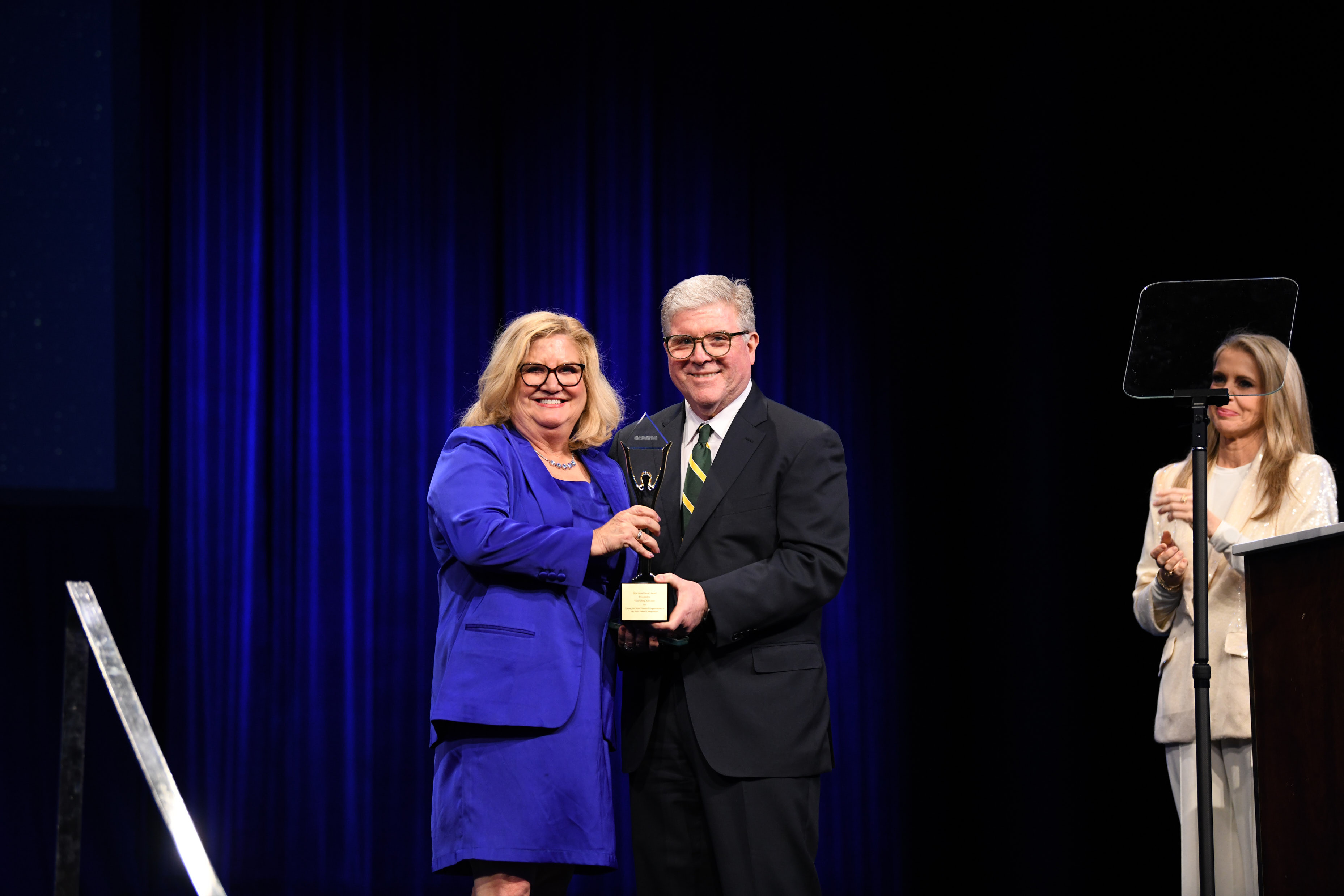 stevie_awards_sales_and_customer_service 865