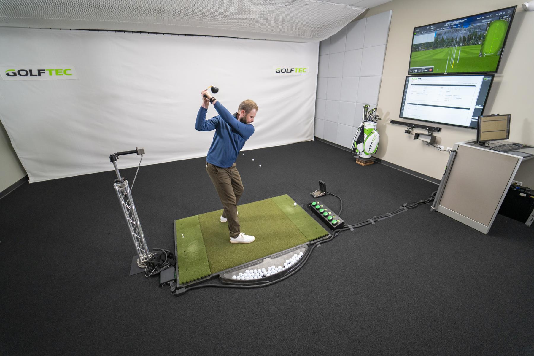 GOLFTEC training bay