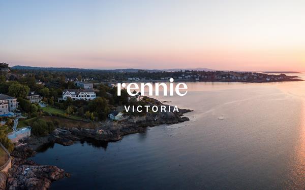 rennie in Vancouver Island