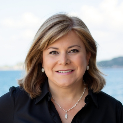 Real Estate Expert Corina Cisneros Shares What to Know Before Buying a Waterfront Home in the Lake Winnipesaukee Region