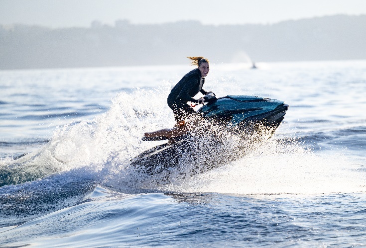 Orca P2 jumping waves in Monaco