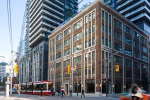 1. Building Exterior - Sutton Place Toronto - 060923