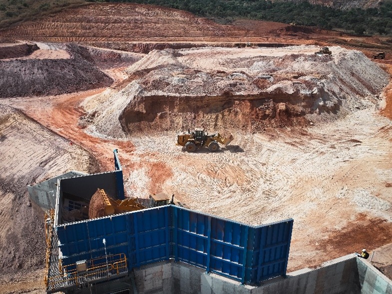 Ore Feed to Saprolite Crusher 