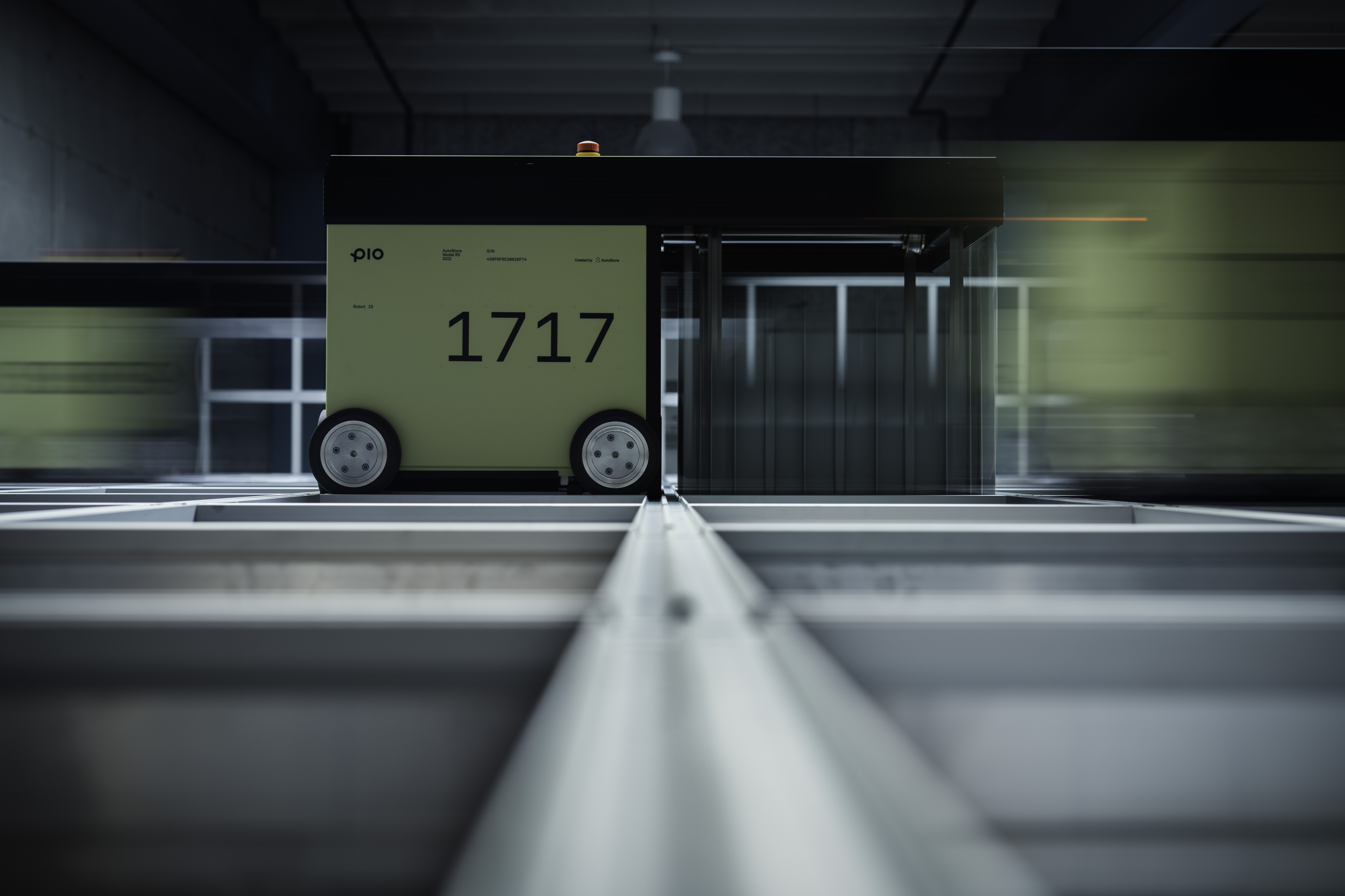 Pio cube storage automation system