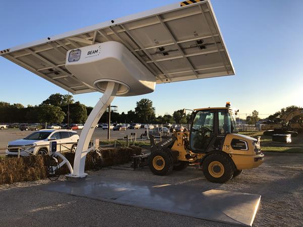 Beam Global-The Utility EXPO-EV ARC 2020-Charging Volvo Construction Equipment
