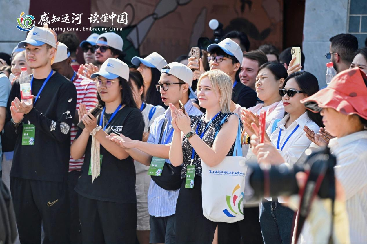  international guests participating in the “Exploring Grand Canal, Embracing China” international cultural exchange event