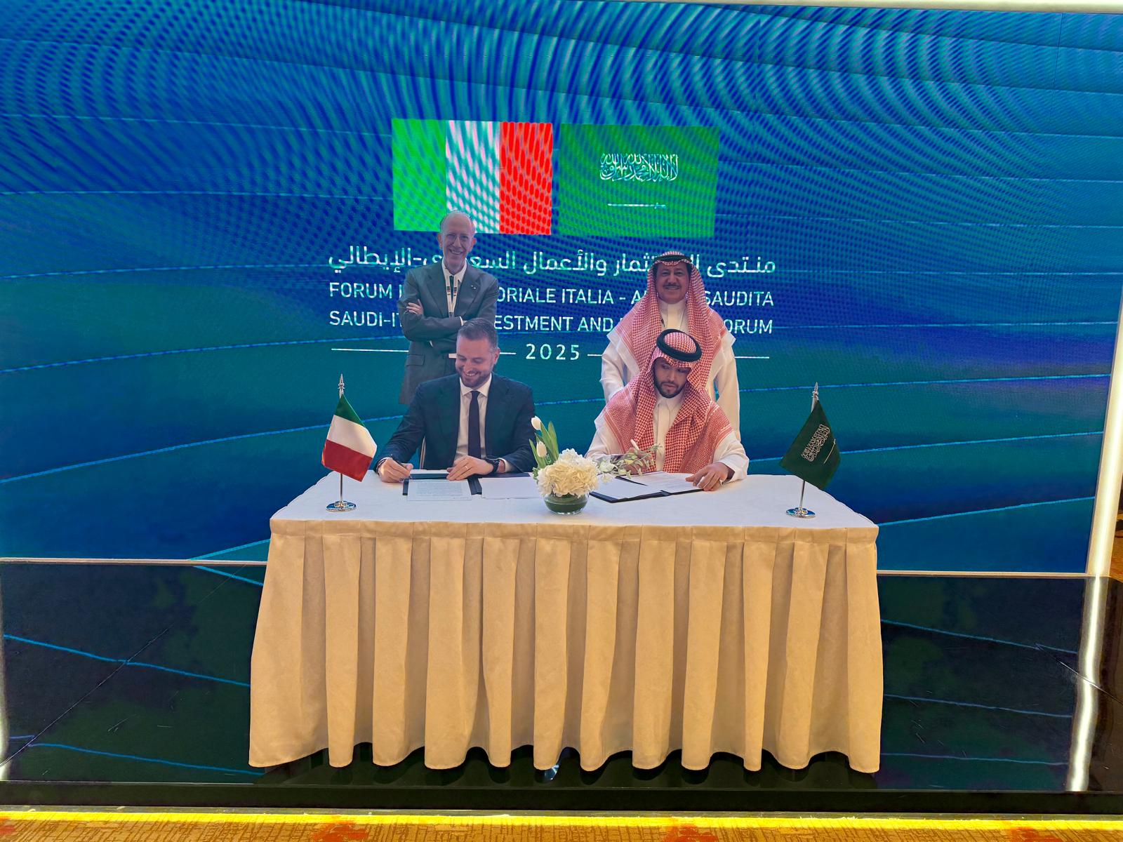 PHOTO-2025-11-25-17-00-51