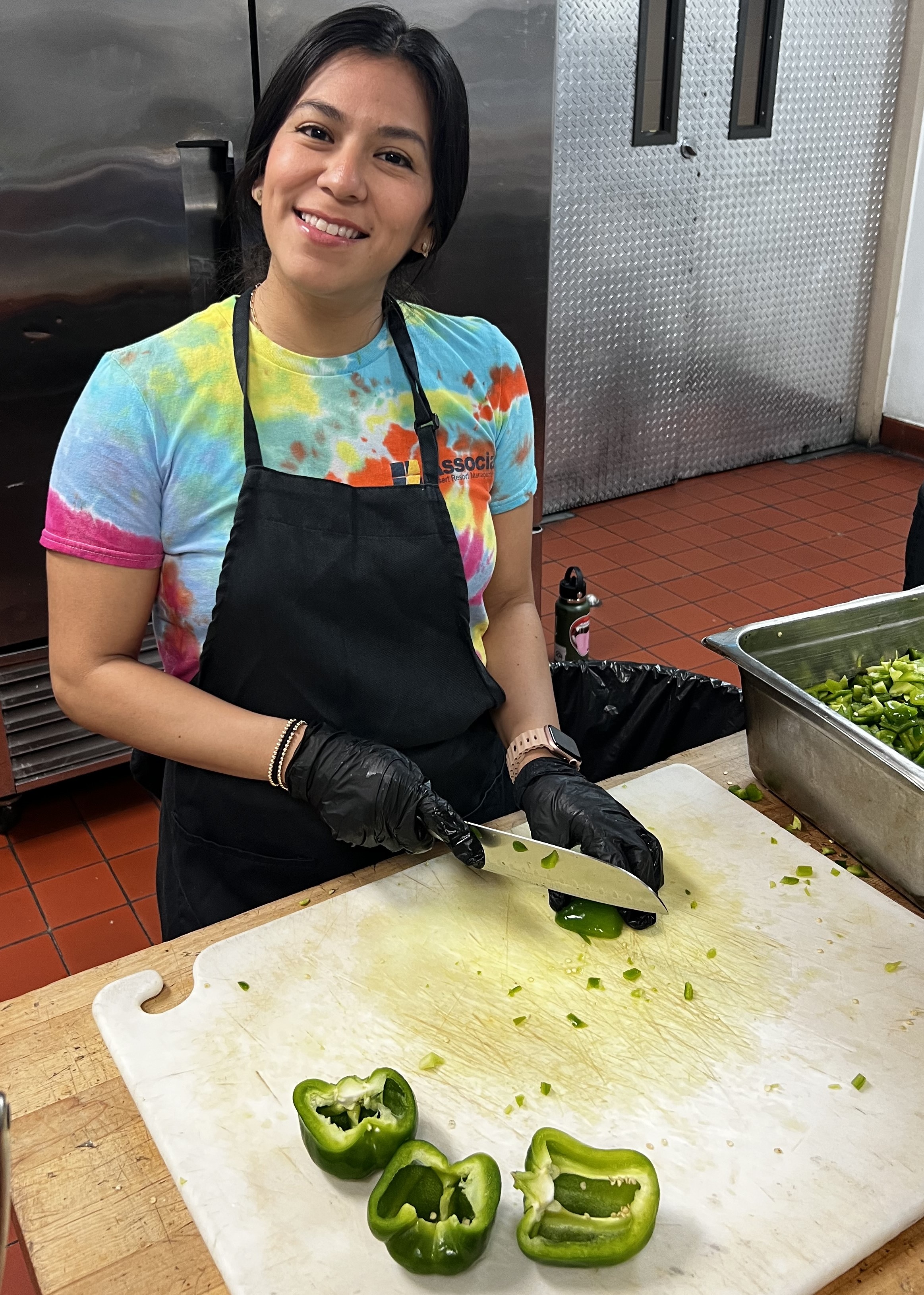 Desert Resort Management Volunteers at Coachella Valley Rescue Mission 