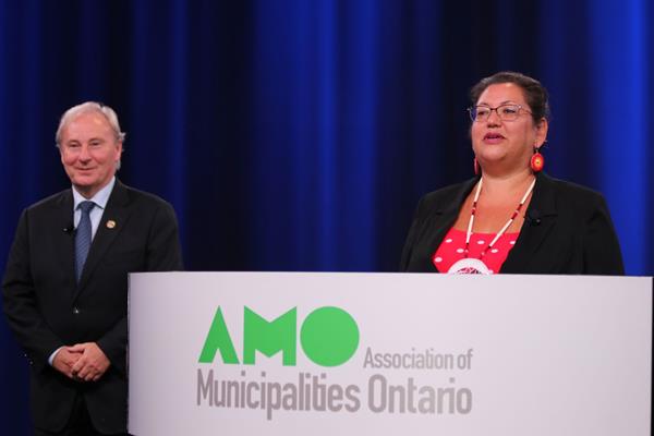 Indigenous communities and Ontario municipalities sign agreement to advance reconciliation. Declaration of Mutual Commitment and Friendship signed by the Ontario Federation of Indigenous Friendship Centres (OFIFC) and the Association of Municipalities of Ontario (AMO).

(l to r) Jamie McGarvey, President, Association of Municipalities of Ontario and Jennifer Dockstader, President, Ontario Federation of Indigenous Friendship Centres
