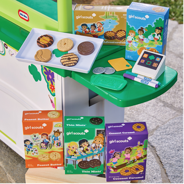 Little Tikes™ 2-in-1 Girl Scout Cookie Booth Accessories