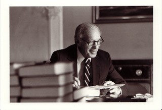 Leonard H. Goldenson at a book signing for his autobiography "Beating the Odds"