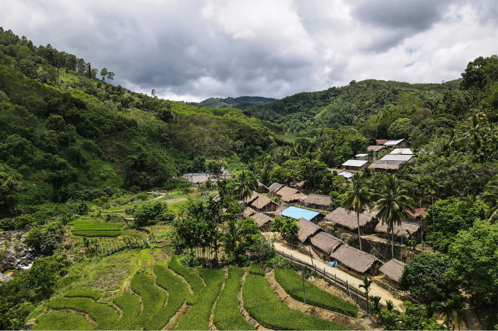 Chubao Village, Wuzhishan City, Hainan (drone photo)