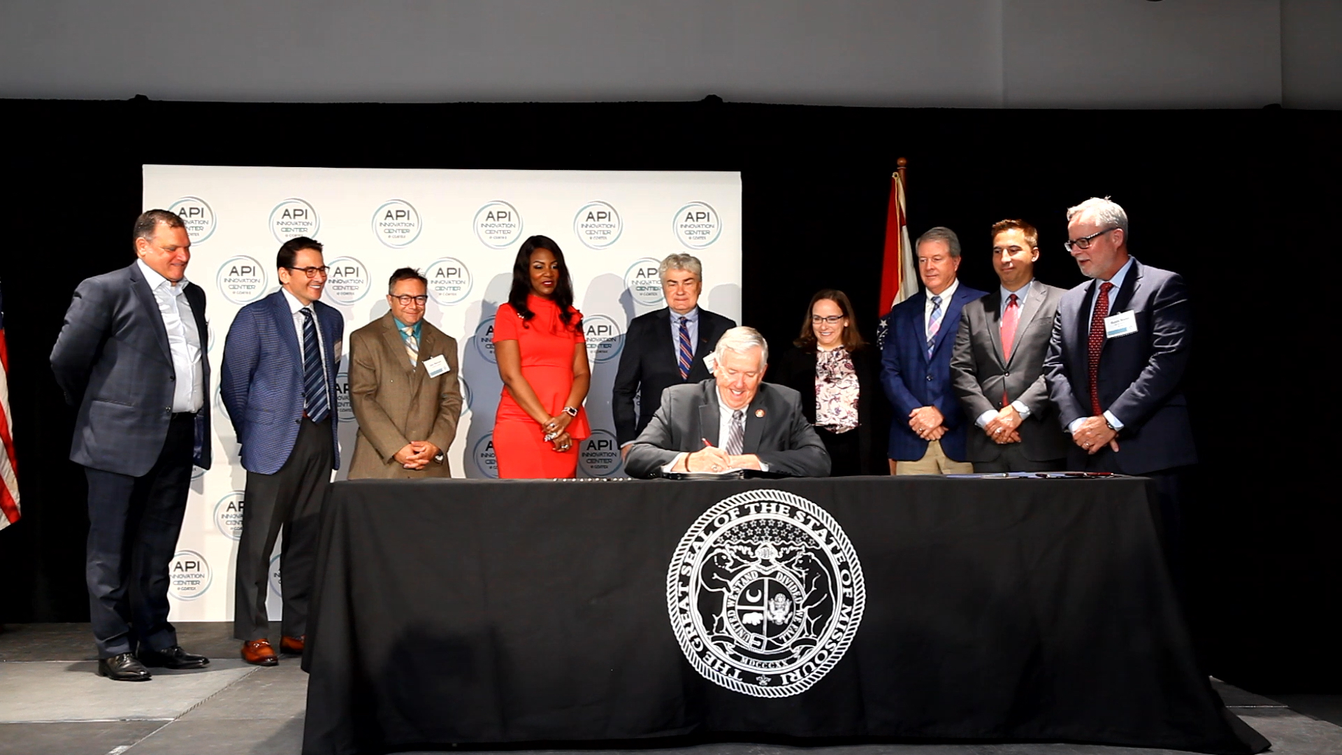 Missouri Gov. Mike Parson Signs House Bill 3007 at API Innovation Center @ Cortex Event