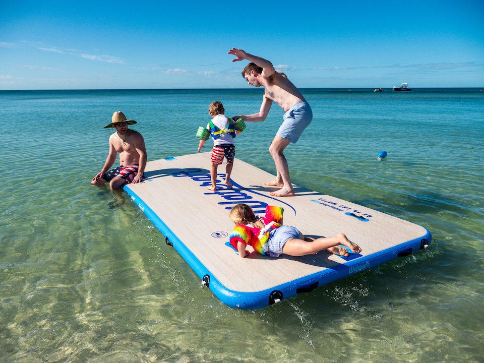 Aqua Lily Products Introduces New Wateraft Sandbar Series of Inflatable Floats