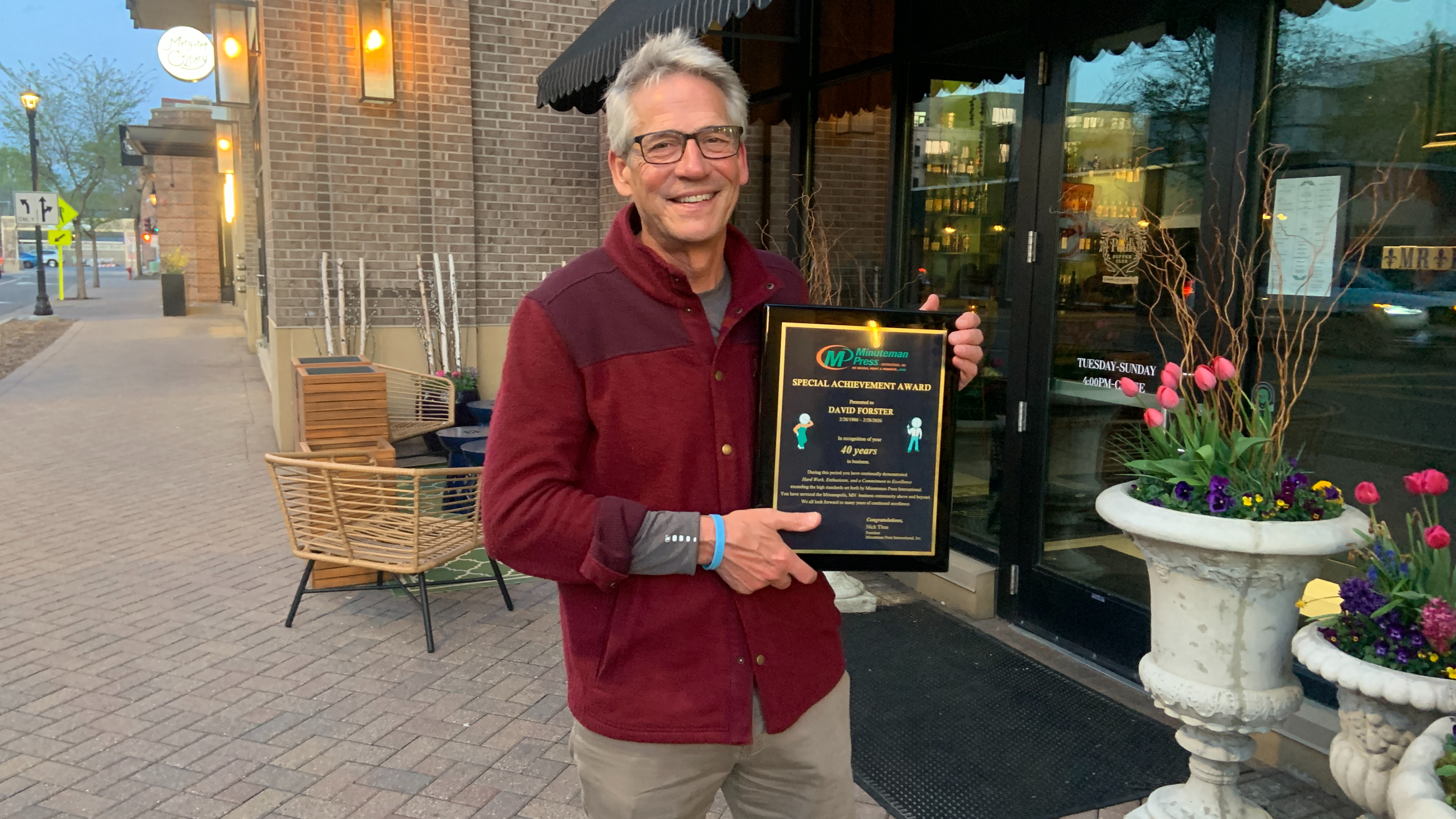 Minuteman Press Minneapolis MN 40-Year Award Dave Forster