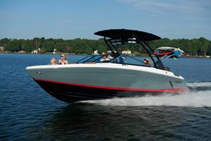 Cobalt Introduces Sports Performance and Timeless Design in the New Family-Sized R4 Surf Runabout