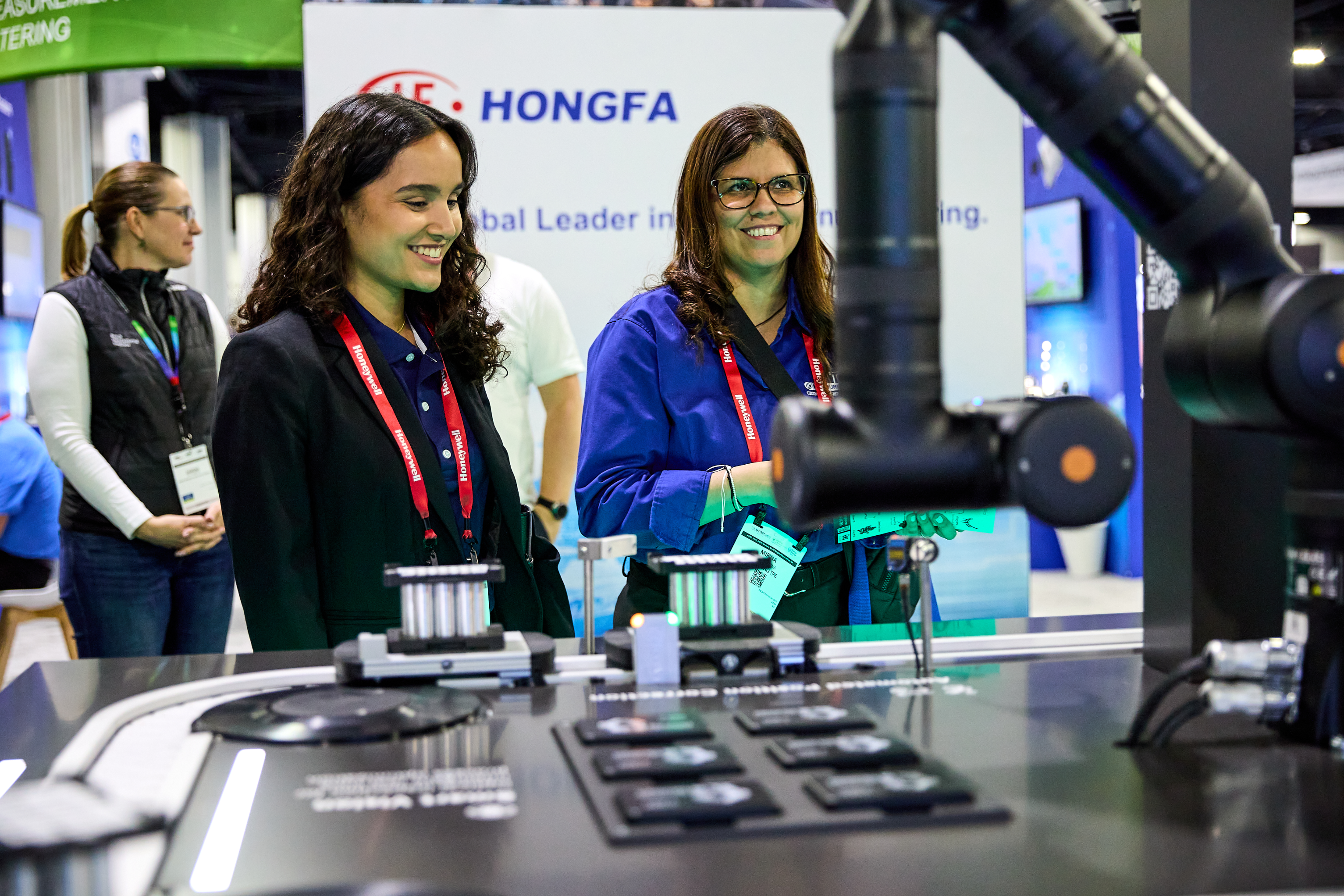 Expo floor at The Battery Show South