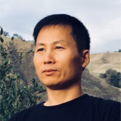 kevin zhou headshot