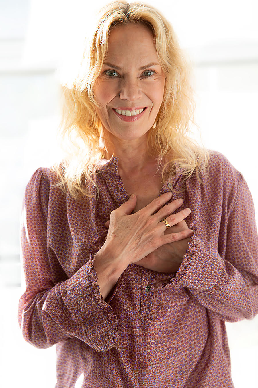 Authentic Tantra: Discover and explore sensual awareness, conscious, healing touch and find a deeper sense of embodiment and fulfillment within yourself and in your relationship.