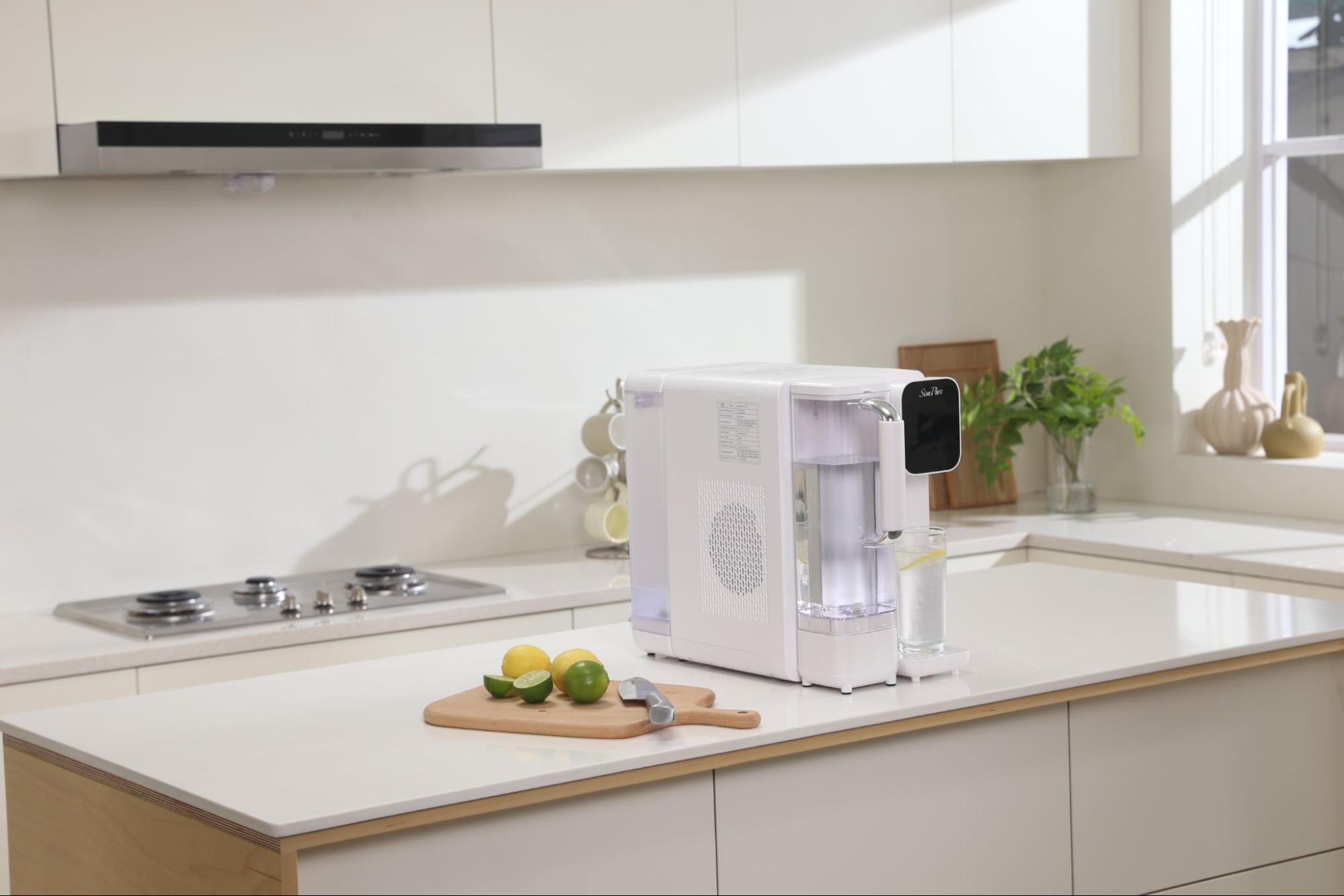 SimPure Y11C-A on a kitchen countertop
