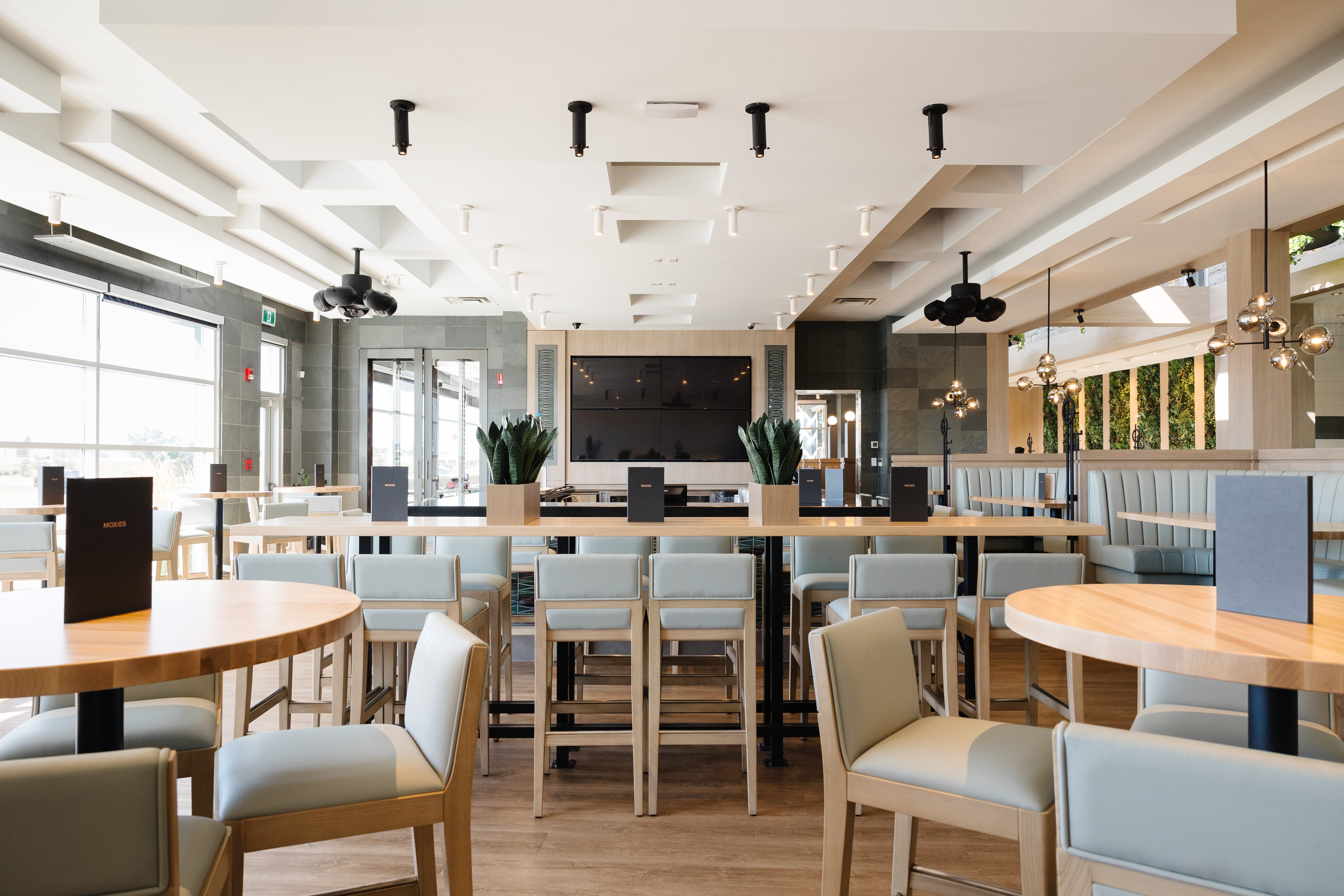 2. Moxies Regina - Interior Seating