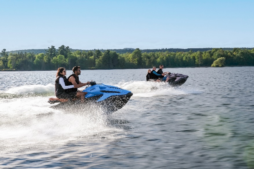 Orca WX3 seats up to 3 people