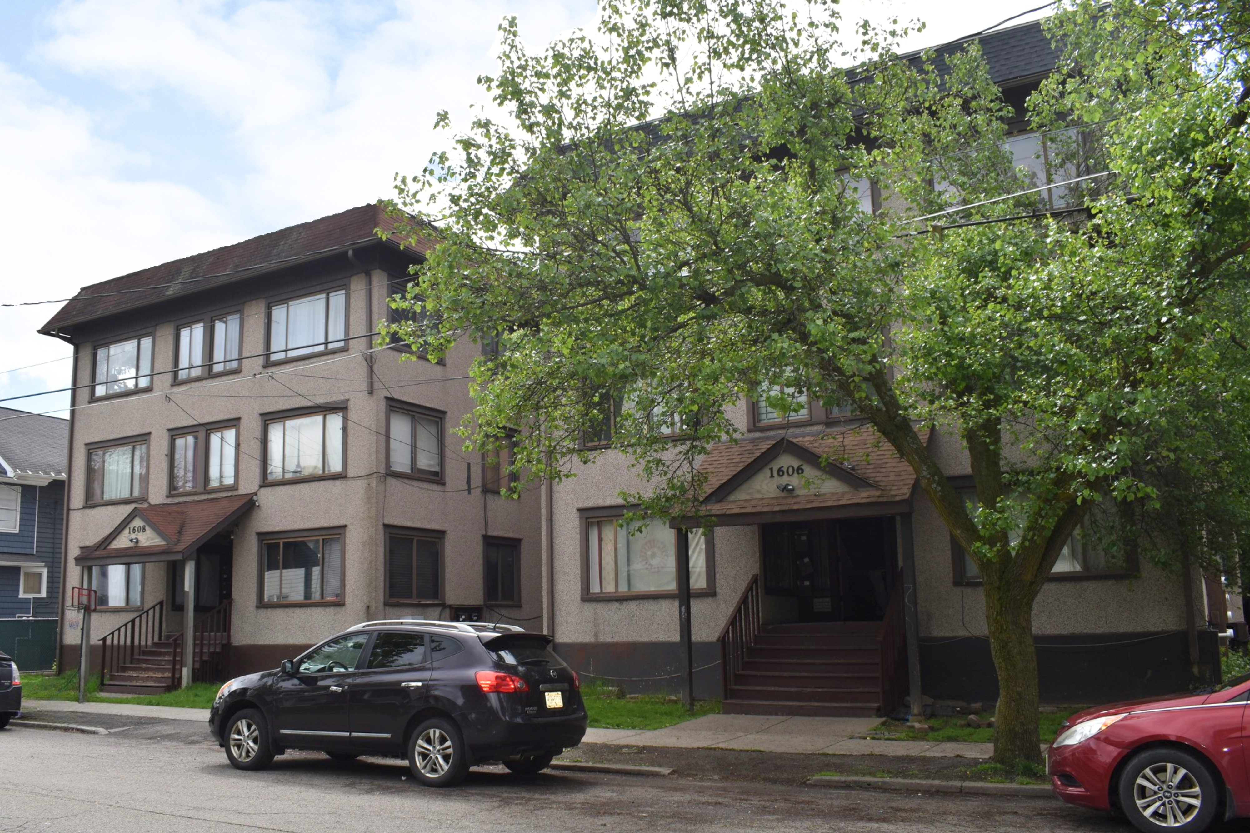 Oakville Press Photo