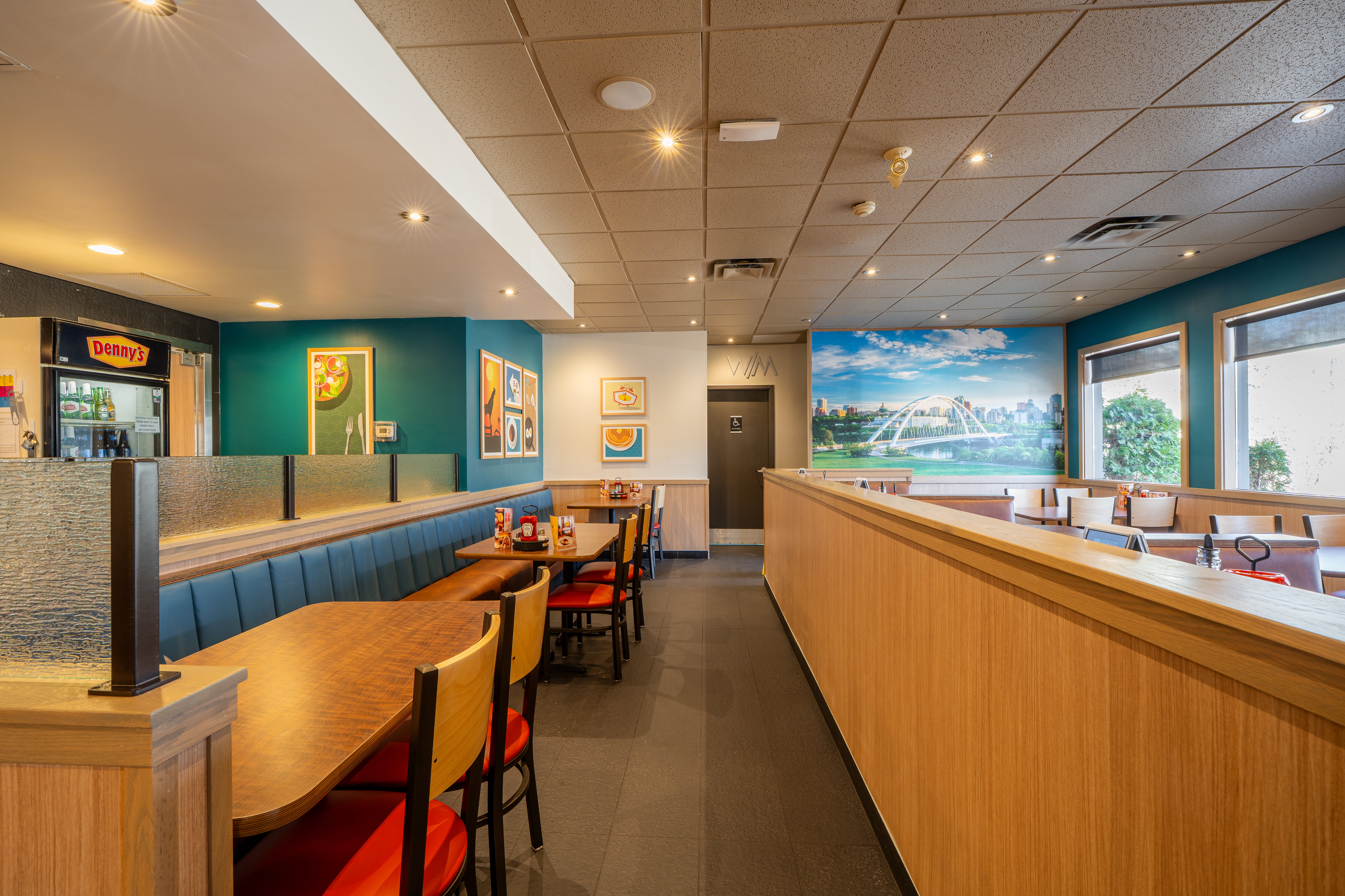 Denny's Millwoods - Interior Seating 1