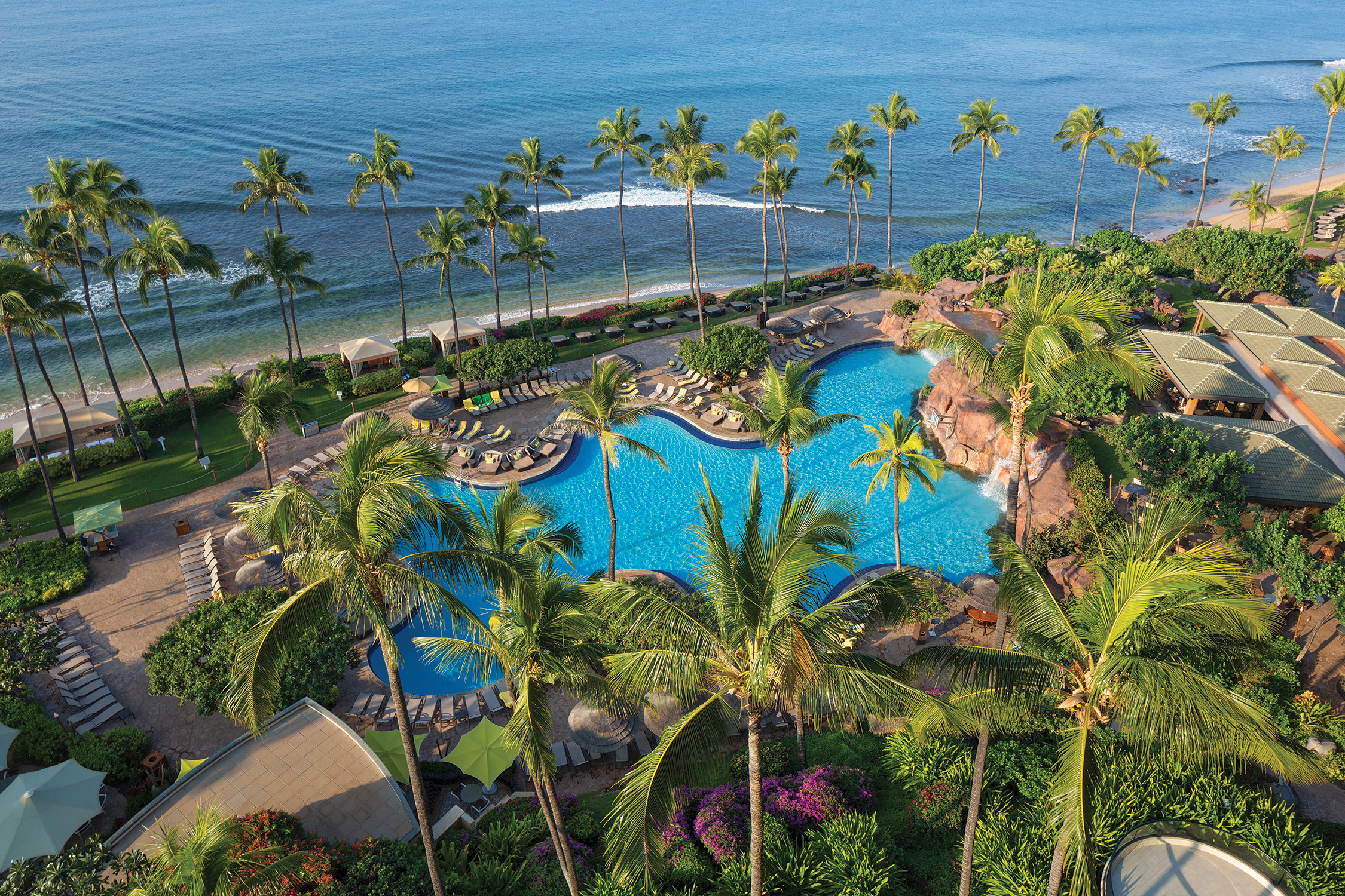 Escape the Everyday Routine: Summer Travel Experiences Worth Logging Off For