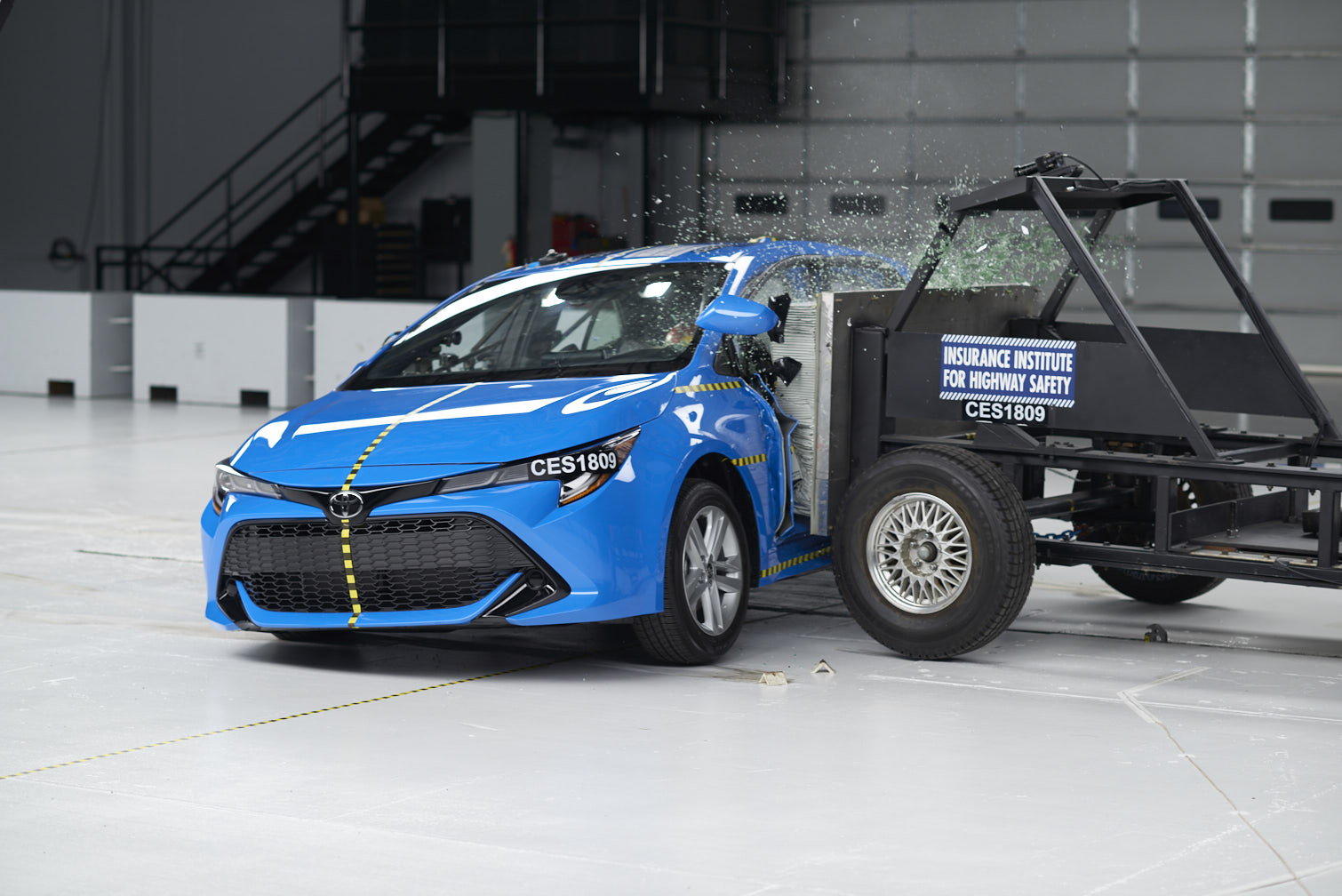 2019 Toyota Corolla hatchback IIHS original side crash test 