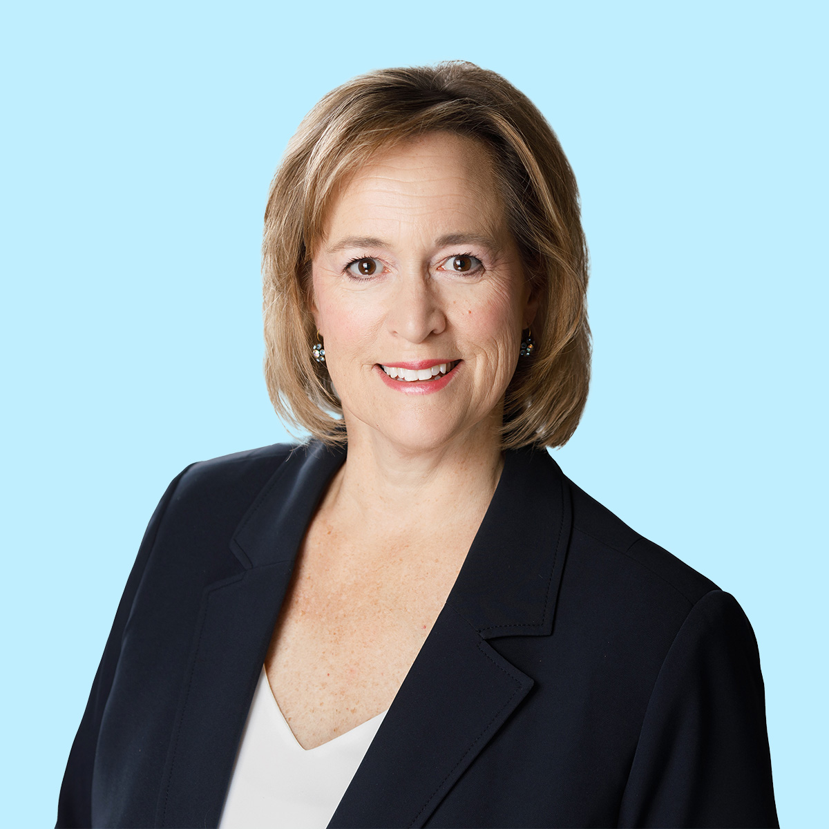 Laura Hartwell_RJC Headshot 2