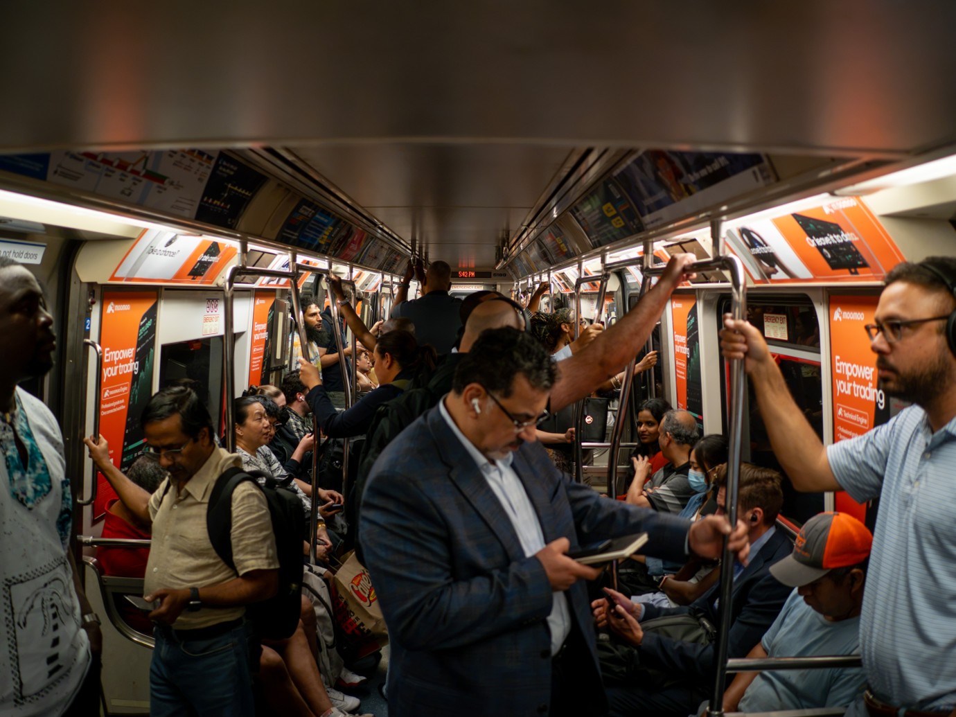 Moomoo PATH Train Advertisement