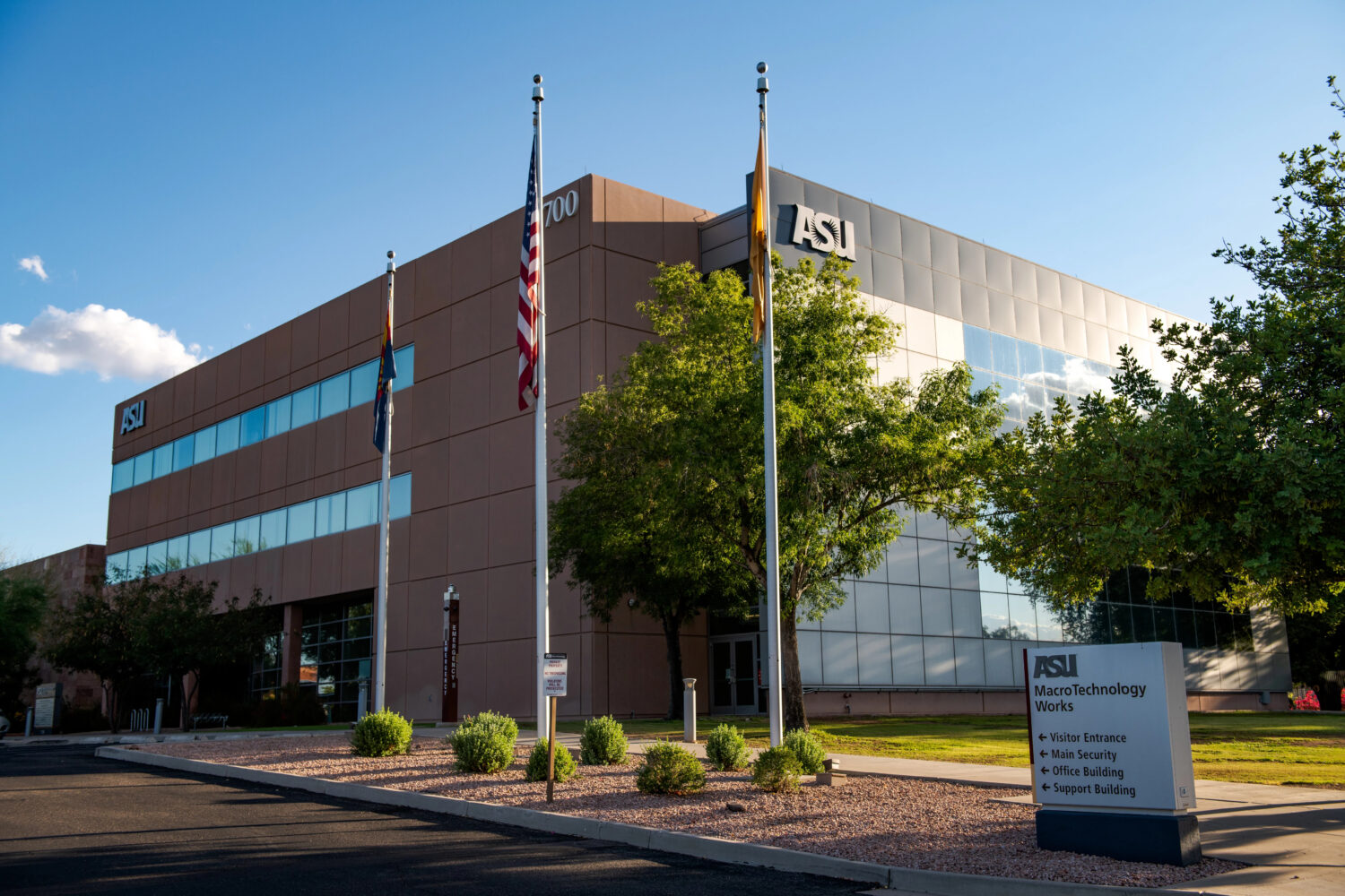 ASU’s MacroTechnology Works facility at ASU Research Park in Tempe houses clean room and nanofabrication facilities where industry and university researchers and students collaborate and will be home to the new Center for Advanced Wafer-Level Packaging Applications and Development.