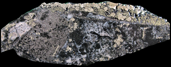 Figura 7 – Mineralización de Au-Ag-Cu en el pozo de perforación CHT-DDH-043 (brecha 8)
