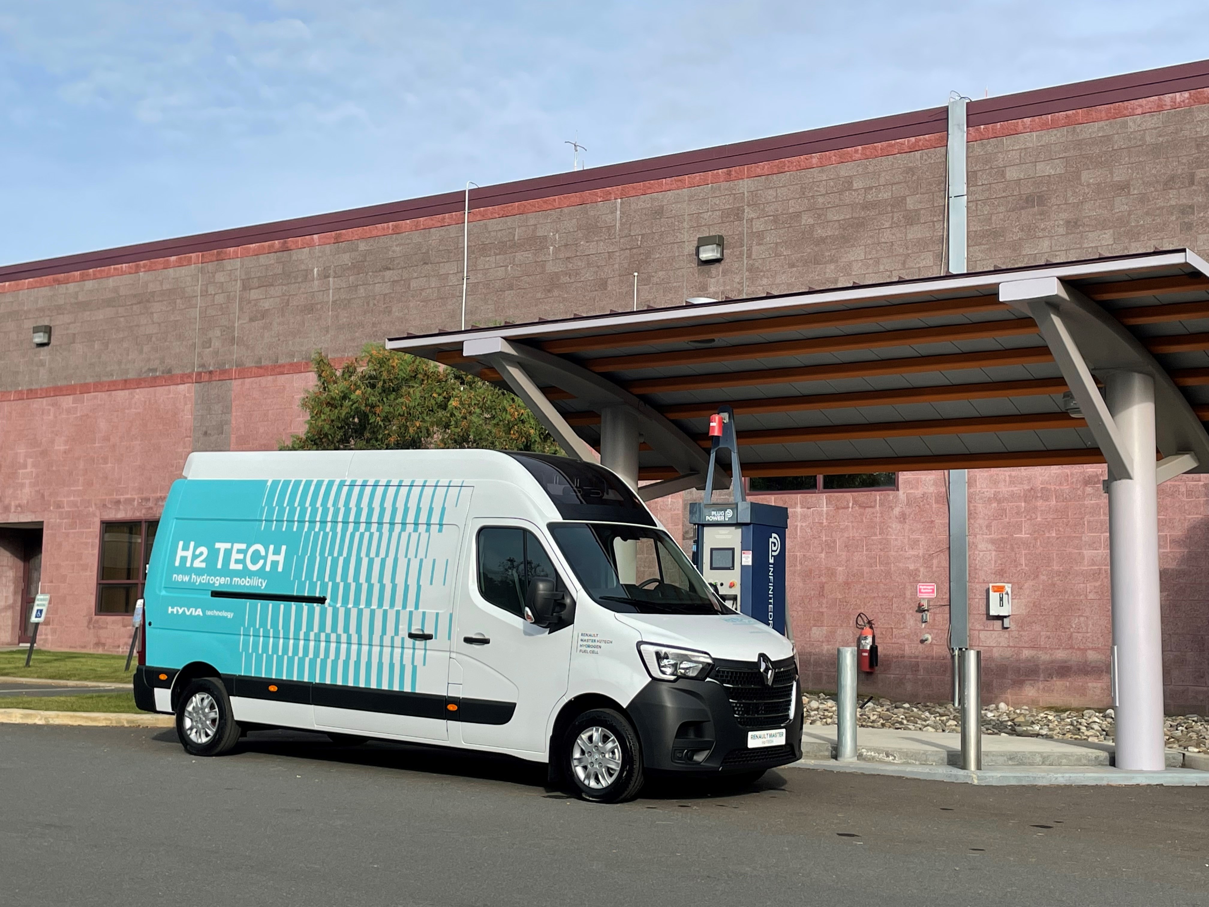 Plug Power Inc. has unveiled the HYVIA hydrogen ‘Renault Master Van H2-TECH prototype’ for the first time in North America.