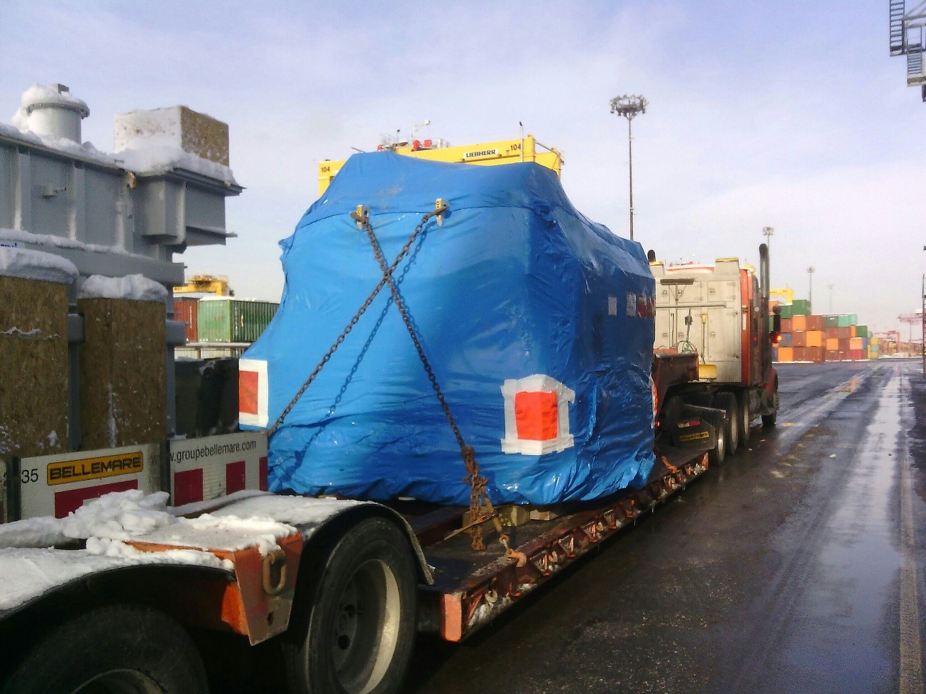 Transformateur arrivant au port de Montréal. Arrivée à Bécancour prévue le vendredi 22 janvier 2021.