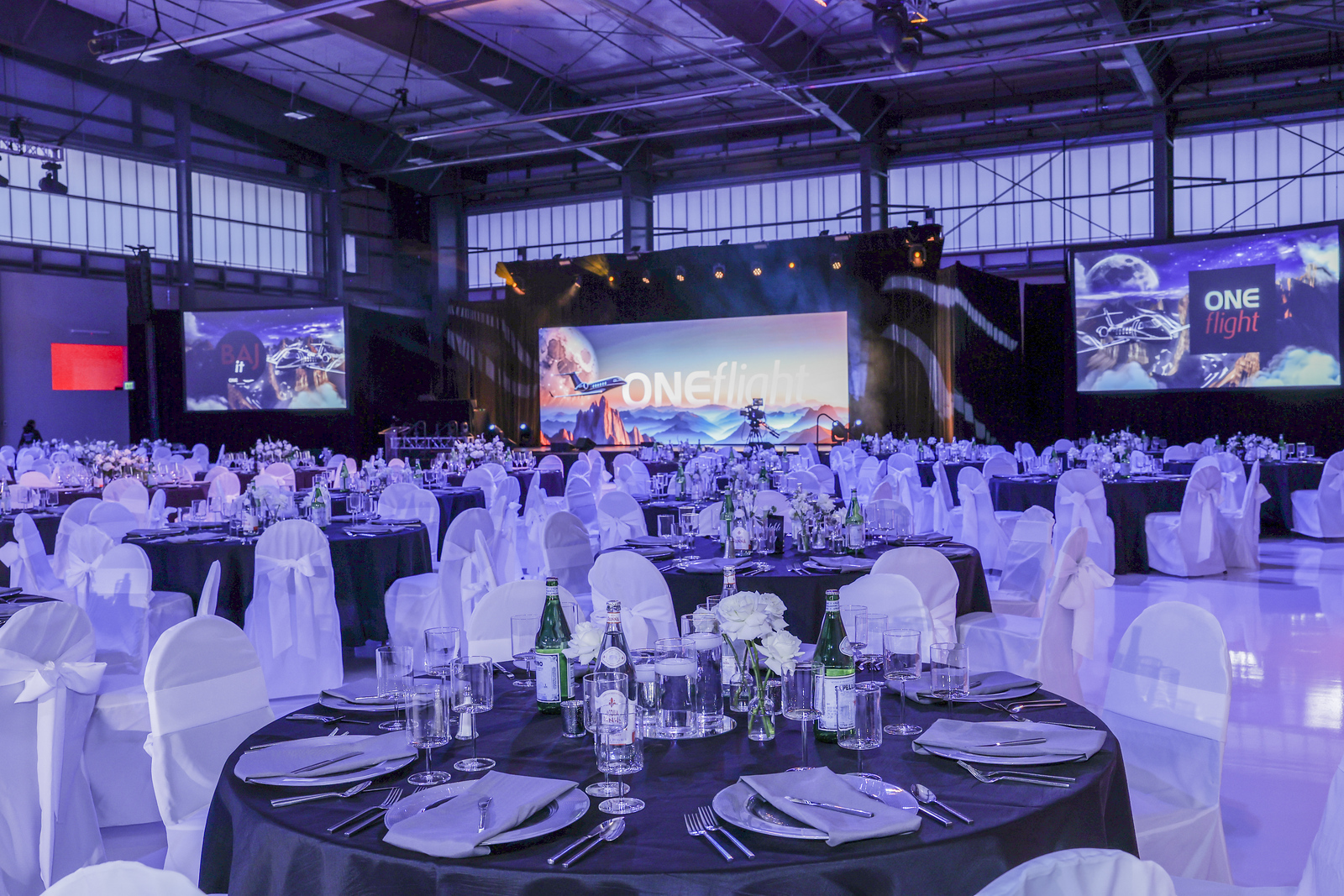 Transformation of ONEflight’s new Hanger for the evening event