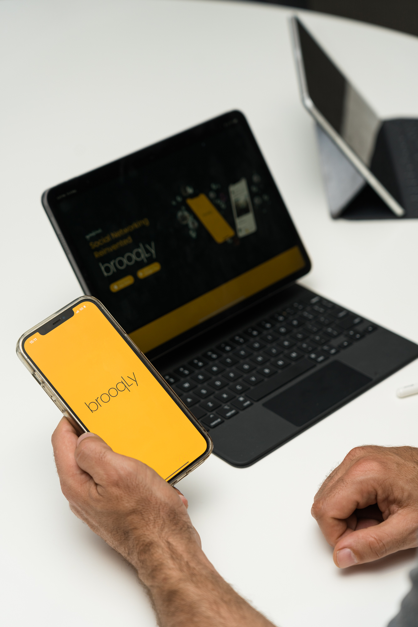 brooqLy is a technology company that has developed an innovative platform for consumers, brands, and retail shops to connect and interact through a Social Networking experience