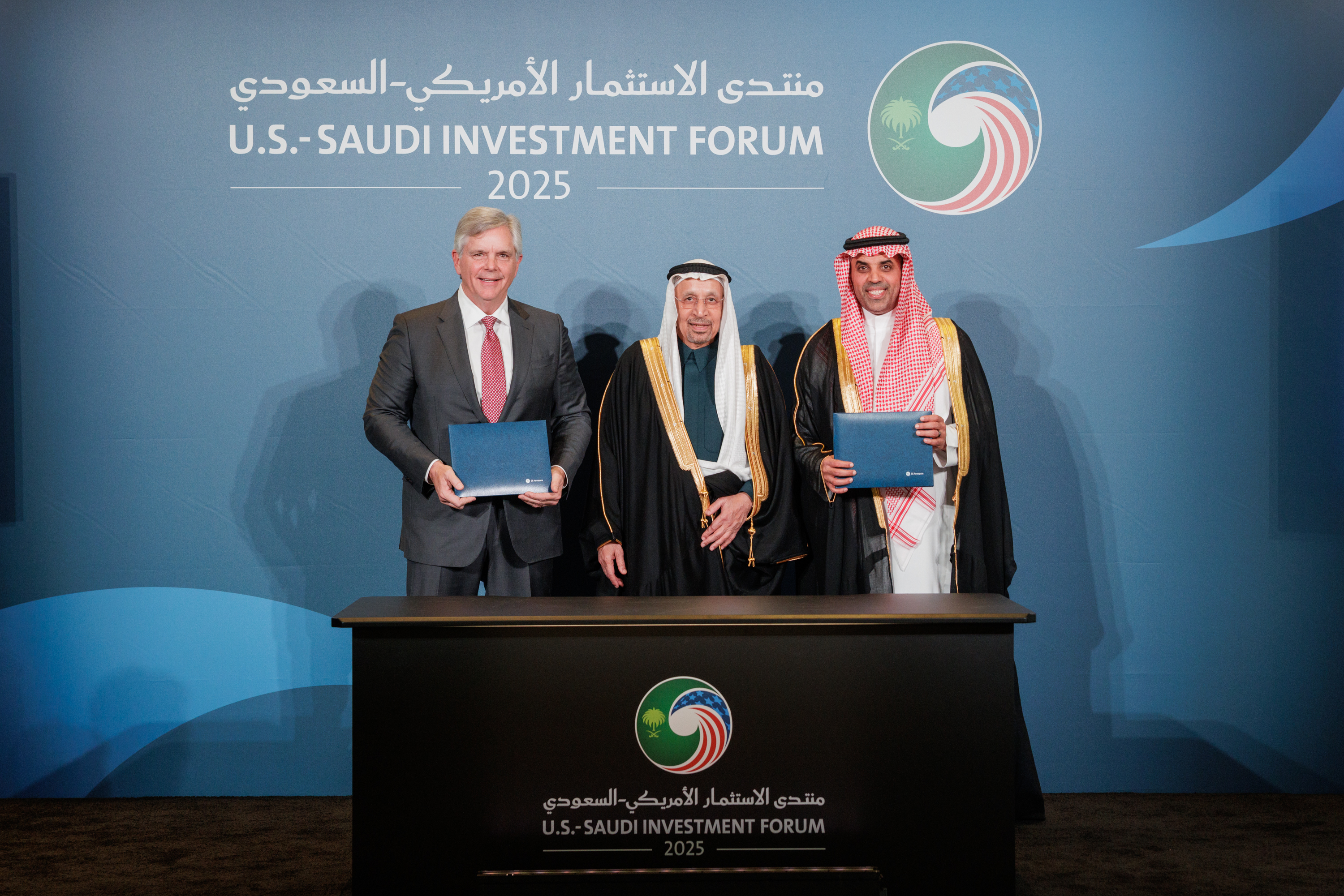 Signing ceremony for SaudiaGroup x GEAerospace.