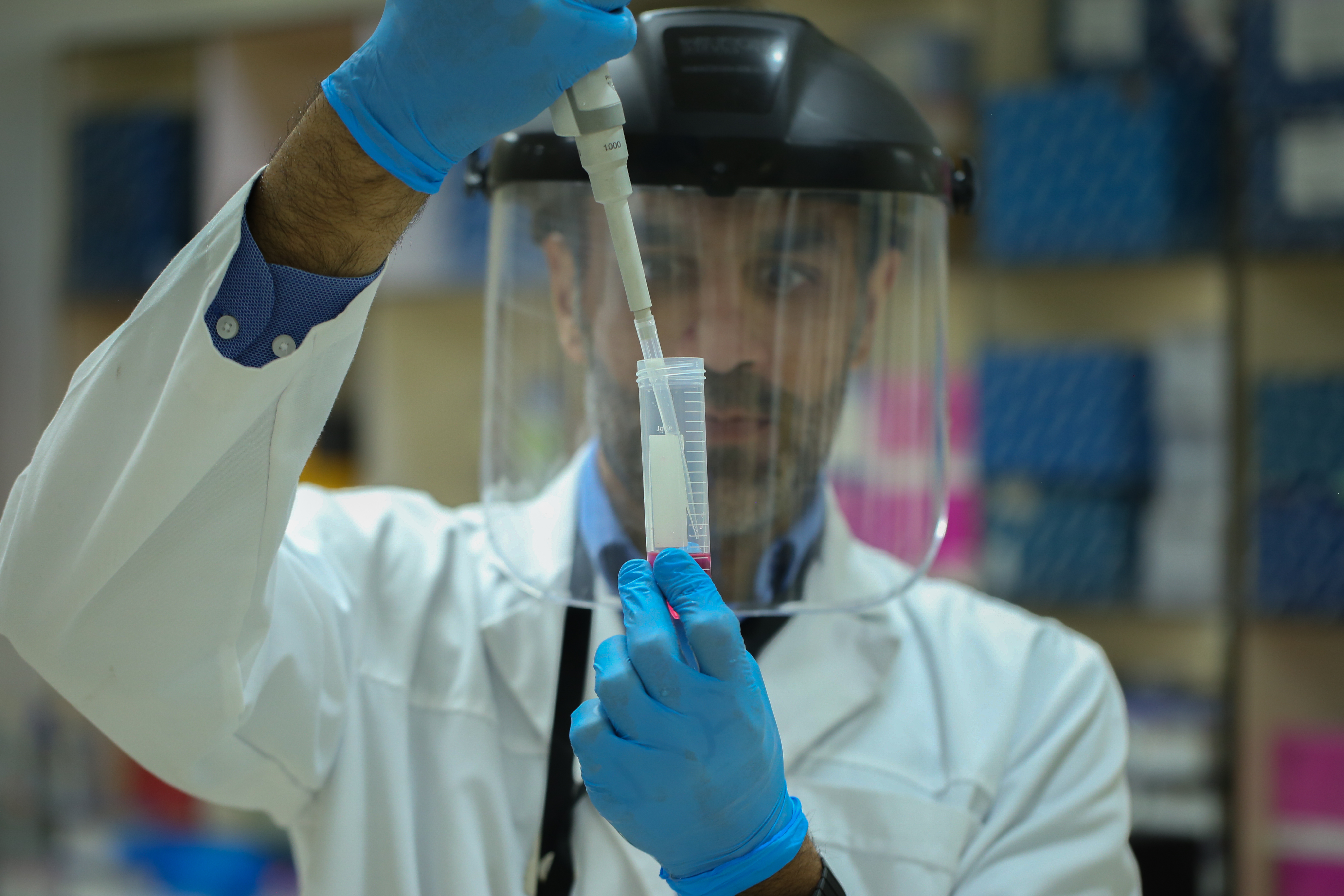 KFSHRC has administered the first dose of locally manufactured Lentigen CD19 CAR-T therapy to a patient enrolled in a Phase I clinical trial for relapsed or refractory B-cell acute lymphoblastic leukemia (R/R B-ALL), marking a breakthrough moment for the Kingdom in advanced gene and cell therapies.