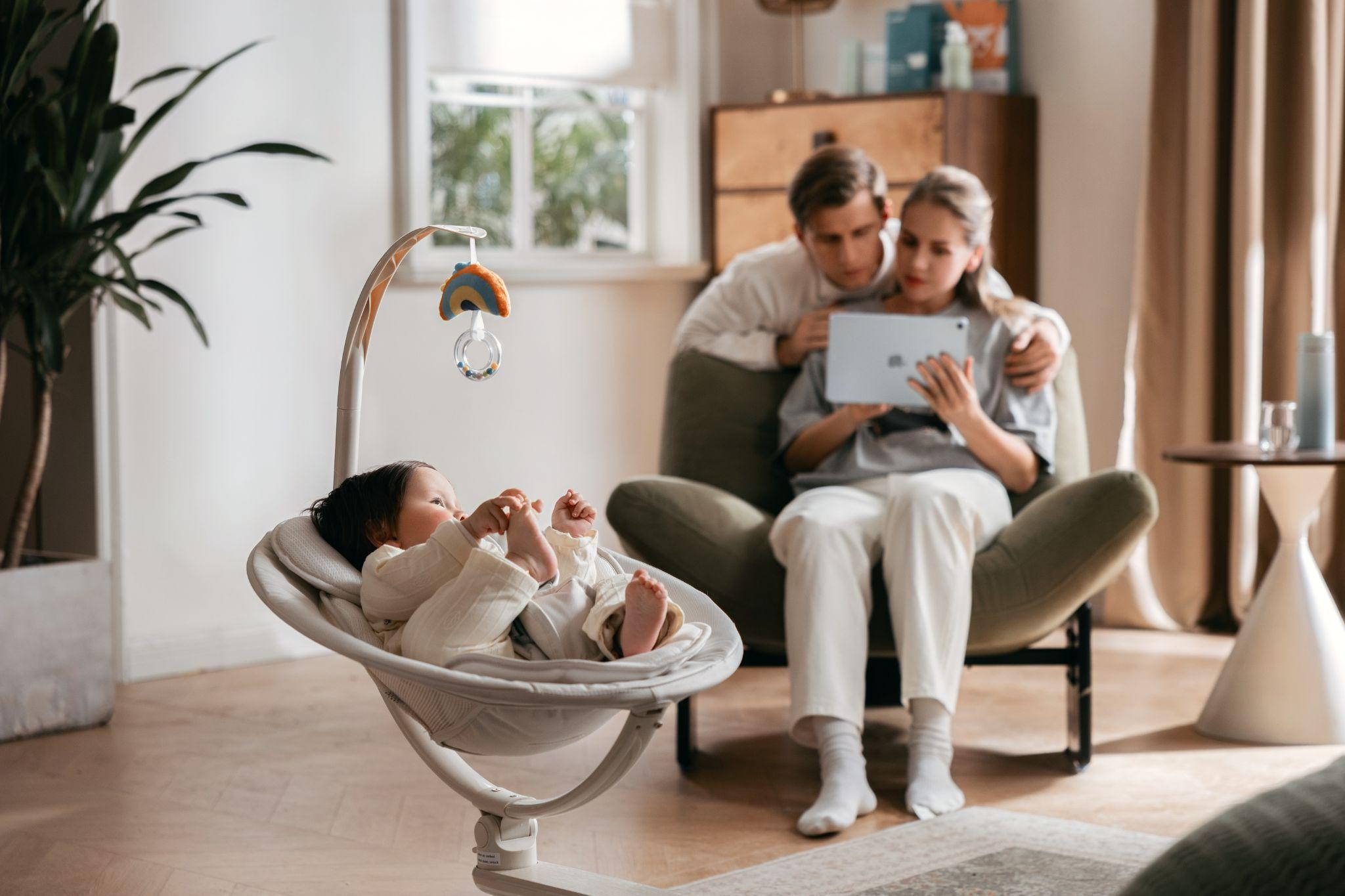 GROWNSY Baby Swing dual-motion newborn infant swing with front-to-back rocking and side-to-side swaying