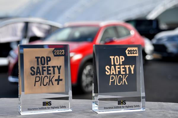 IIHS announces 2023 TOP SAFETY PICK winners