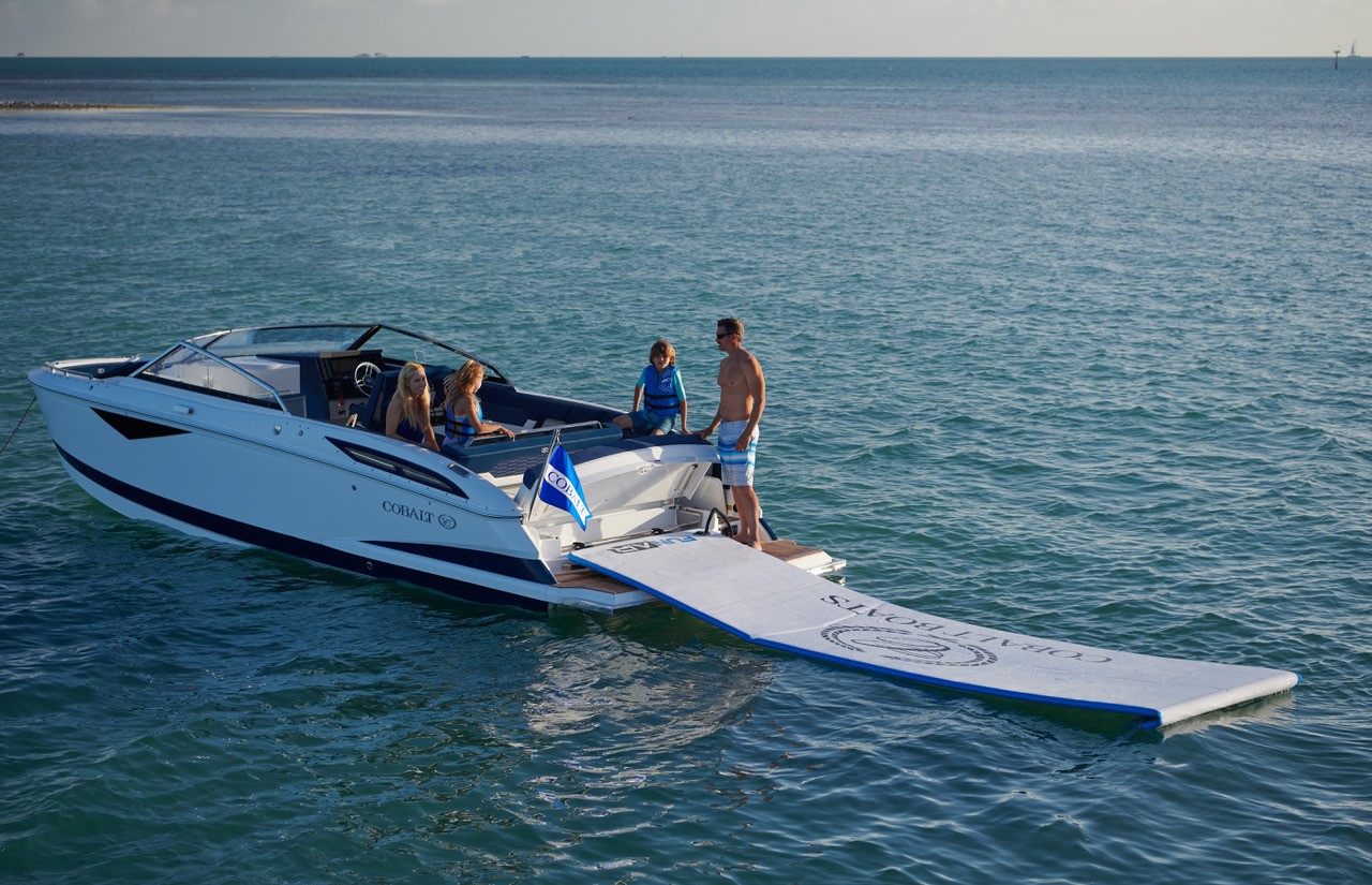 Cobalt A29 wins the 2019 Innovation Award in the Cuddy Cabin and Bowrider Boats category at the Miami International Boat Show.